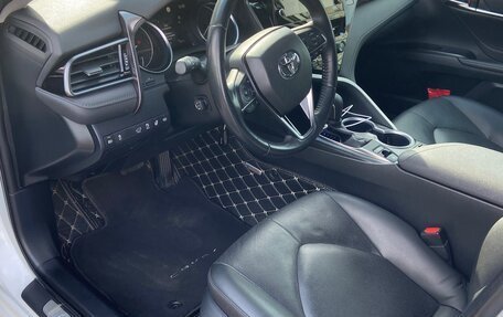Toyota Camry, 2022 год, 3 450 000 рублей, 7 фотография