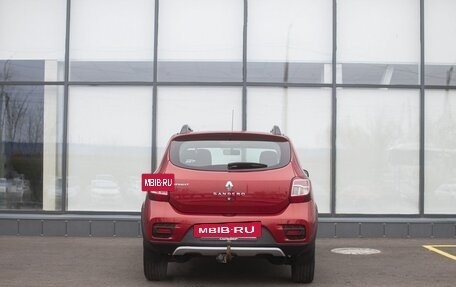 Renault Sandero II рестайлинг, 2018 год, 1 000 000 рублей, 4 фотография