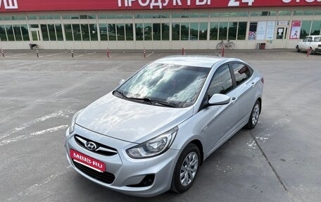 Hyundai Solaris II рестайлинг, 2011 год, 749 900 рублей, 3 фотография
