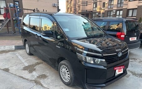 Toyota Voxy III, 2015 год, 1 400 000 рублей, 10 фотография