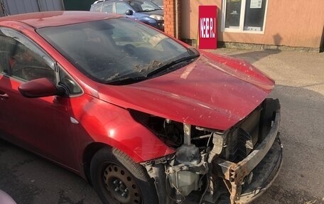 KIA cee'd III, 2014 год, 350 000 рублей, 2 фотография