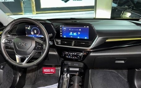 Chevrolet Trax, 2023 год, 1 620 000 рублей, 13 фотография