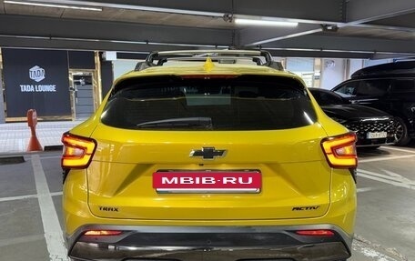 Chevrolet Trax, 2023 год, 1 620 000 рублей, 6 фотография