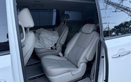 KIA Carnival III, 2018 год, 2 800 000 рублей, 12 фотография