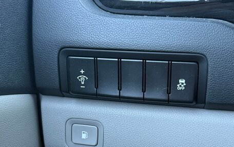 KIA Carnival III, 2018 год, 2 800 000 рублей, 16 фотография