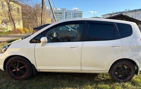 Honda Fit III, 2004 год, 400 000 рублей, 3 фотография