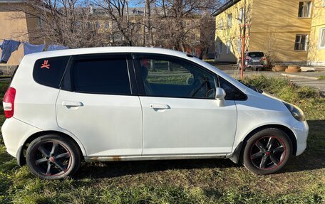 Honda Fit III, 2004 год, 400 000 рублей, 4 фотография