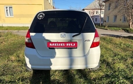 Honda Fit III, 2004 год, 400 000 рублей, 2 фотография