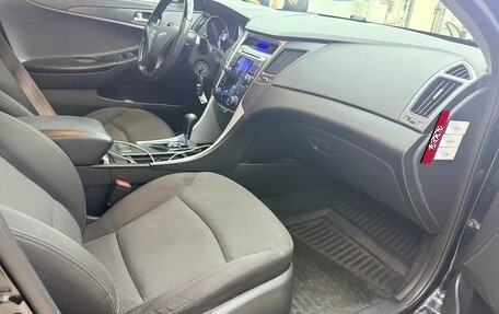 Hyundai Sonata VI, 2011 год, 850 000 рублей, 12 фотография