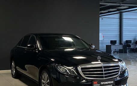 Mercedes-Benz E-Класс, 2018 год, 2 799 000 рублей, 5 фотография