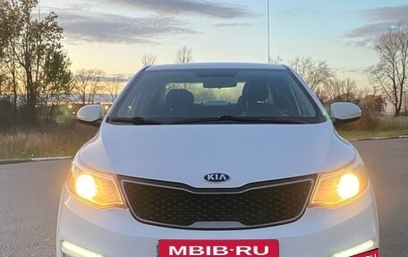 KIA Rio III рестайлинг, 2017 год, 1 050 000 рублей, 2 фотография