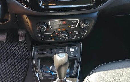 Jeep Compass II, 2020 год, 1 750 000 рублей, 10 фотография