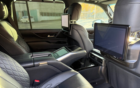 Lexus LX, 2022 год, 13 000 000 рублей, 8 фотография