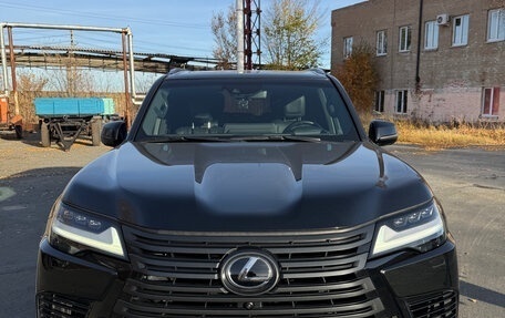 Lexus LX, 2022 год, 13 000 000 рублей, 12 фотография