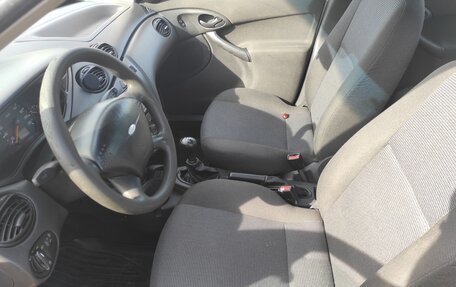 Ford Focus IV, 2002 год, 215 000 рублей, 11 фотография