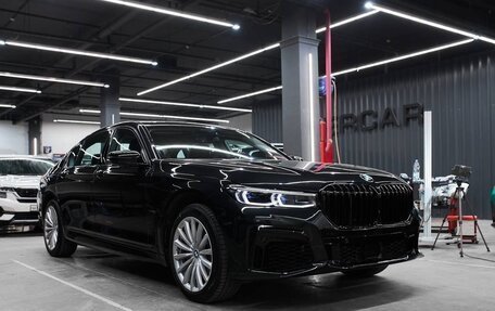 BMW 7 серия, 2022 год, 3 900 000 рублей, 12 фотография