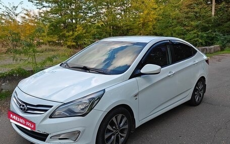 Hyundai Solaris II рестайлинг, 2015 год, 990 000 рублей, 3 фотография