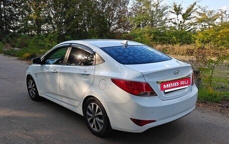Hyundai Solaris II рестайлинг, 2015 год, 990 000 рублей, 8 фотография