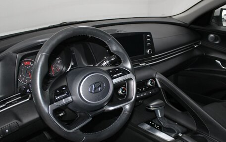 Hyundai Elantra, 2021 год, 1 769 900 рублей, 10 фотография