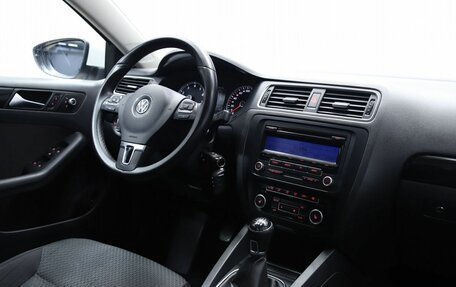 Volkswagen Jetta VII, 2012 год, 890 000 рублей, 17 фотография