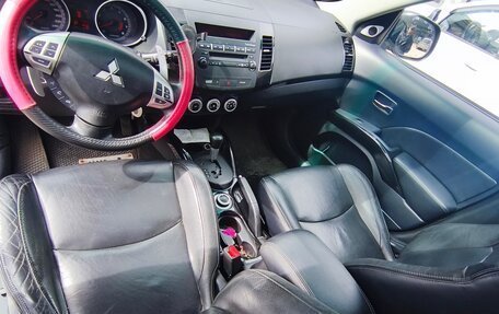 Mitsubishi Outlander III рестайлинг 3, 2008 год, 1 000 000 рублей, 6 фотография