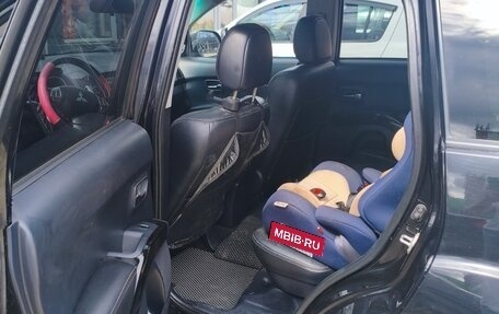 Mitsubishi Outlander III рестайлинг 3, 2008 год, 1 000 000 рублей, 11 фотография