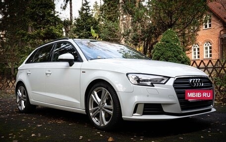 Audi A3, 2020 год, 2 700 000 рублей, 2 фотография