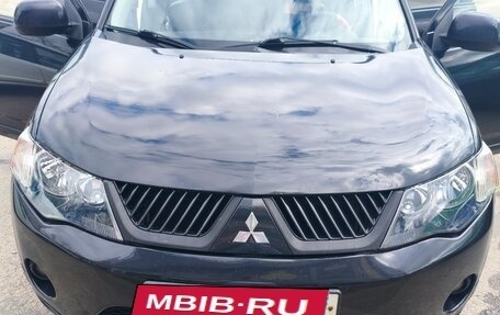 Mitsubishi Outlander III рестайлинг 3, 2008 год, 1 000 000 рублей, 20 фотография