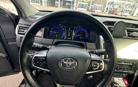 Toyota Camry, 2017 год, 2 000 000 рублей, 14 фотография