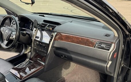 Toyota Camry, 2017 год, 2 000 000 рублей, 15 фотография