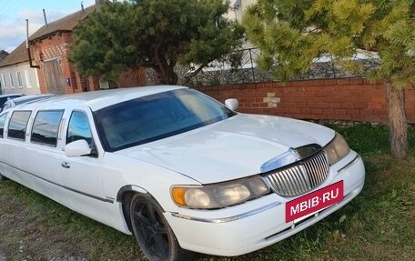 Lincoln Town Car III рестайлинг, 1998 год, 285 000 рублей, 6 фотография