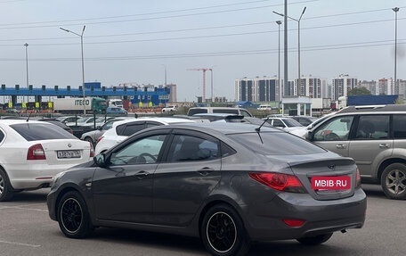 Hyundai Solaris II рестайлинг, 2014 год, 940 000 рублей, 3 фотография