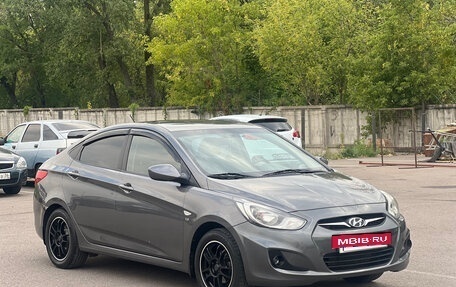 Hyundai Solaris II рестайлинг, 2014 год, 940 000 рублей, 5 фотография