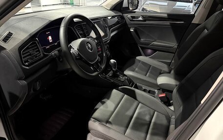 Volkswagen T-Roc I, 2022 год, 2 069 000 рублей, 7 фотография