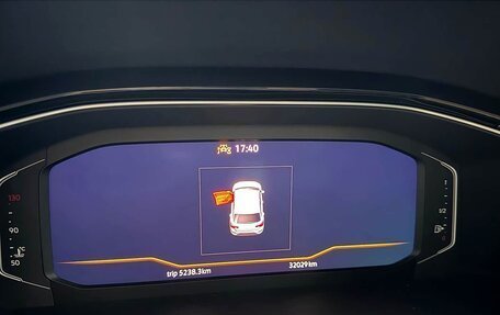 Volkswagen T-Roc I, 2022 год, 2 069 000 рублей, 10 фотография