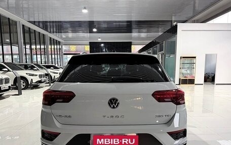 Volkswagen T-Roc I, 2022 год, 2 069 000 рублей, 4 фотография