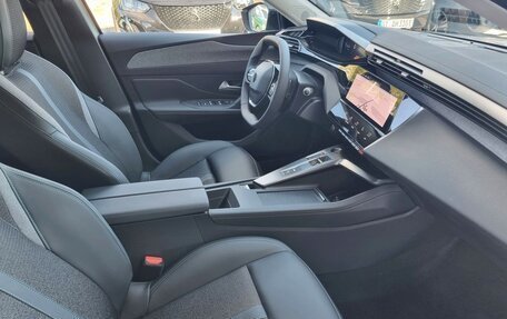 Peugeot 308, 2023 год, 1 790 000 рублей, 6 фотография
