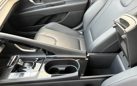 Hyundai Elantra, 2023 год, 2 155 000 рублей, 10 фотография