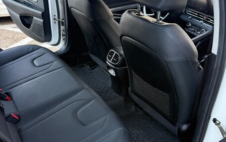 Hyundai Elantra, 2023 год, 2 155 000 рублей, 13 фотография