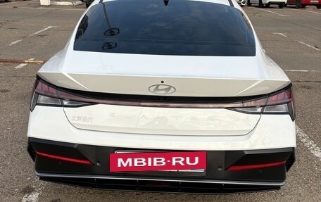 Hyundai Elantra, 2023 год, 2 155 000 рублей, 6 фотография