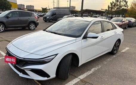 Hyundai Elantra, 2023 год, 2 155 000 рублей, 5 фотография
