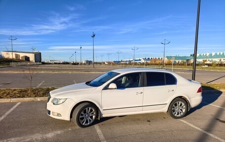 Skoda Superb III рестайлинг, 2012 год, 670 000 рублей, 2 фотография