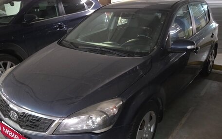 KIA cee'd I рестайлинг, 2011 год, 689 000 рублей, 2 фотография