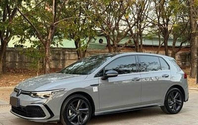 Volkswagen Golf VIII, 2023 год, 1 740 001 рублей, 1 фотография