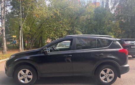 Toyota RAV4, 2014 год, 2 300 000 рублей, 3 фотография