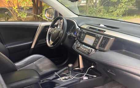 Toyota RAV4, 2014 год, 2 300 000 рублей, 5 фотография