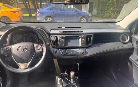 Toyota RAV4, 2014 год, 2 300 000 рублей, 9 фотография