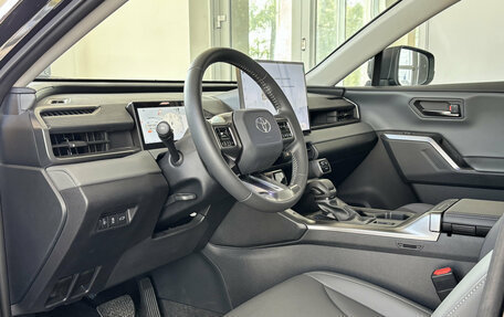 Toyota RAV4, 2026 год, 4 400 000 рублей, 12 фотография