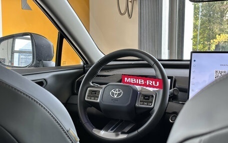 Toyota RAV4, 2026 год, 4 400 000 рублей, 16 фотография