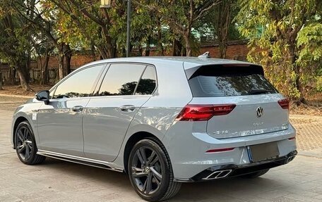 Volkswagen Golf VIII, 2023 год, 1 740 001 рублей, 7 фотография